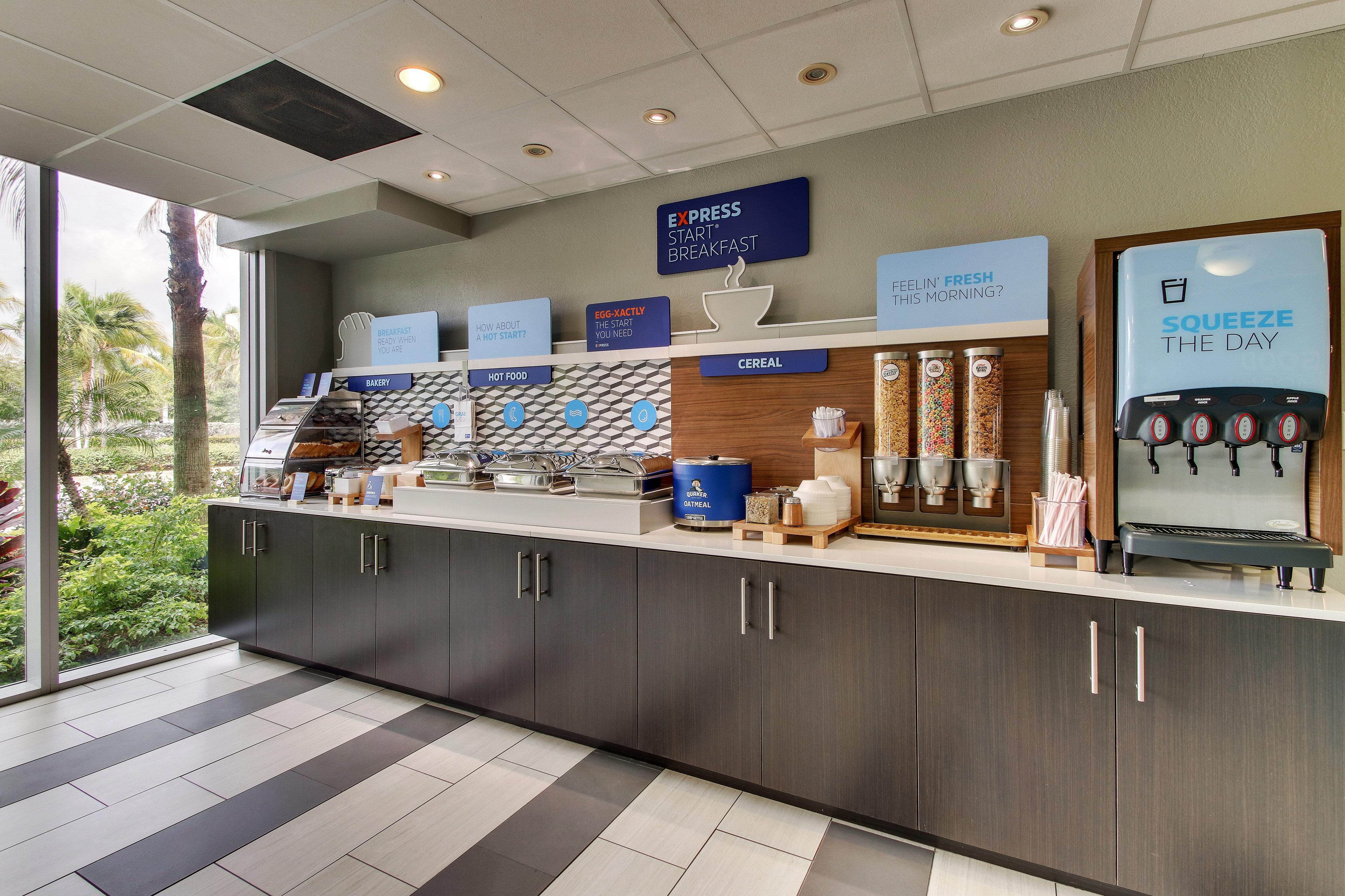 Holiday Inn Express West Palm Beach Metrocentre By Ihg Экстерьер фото