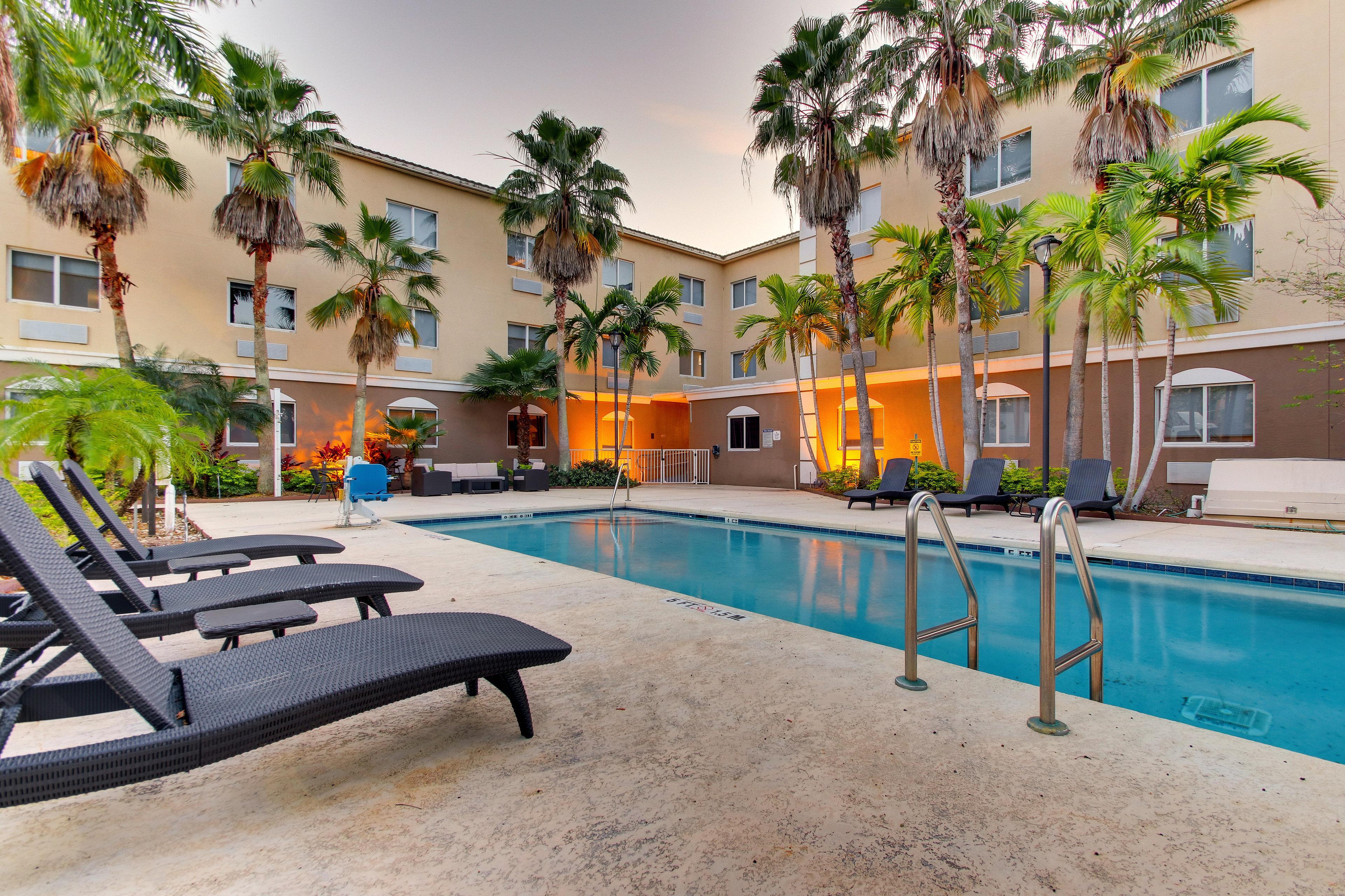 Holiday Inn Express West Palm Beach Metrocentre By Ihg Экстерьер фото
