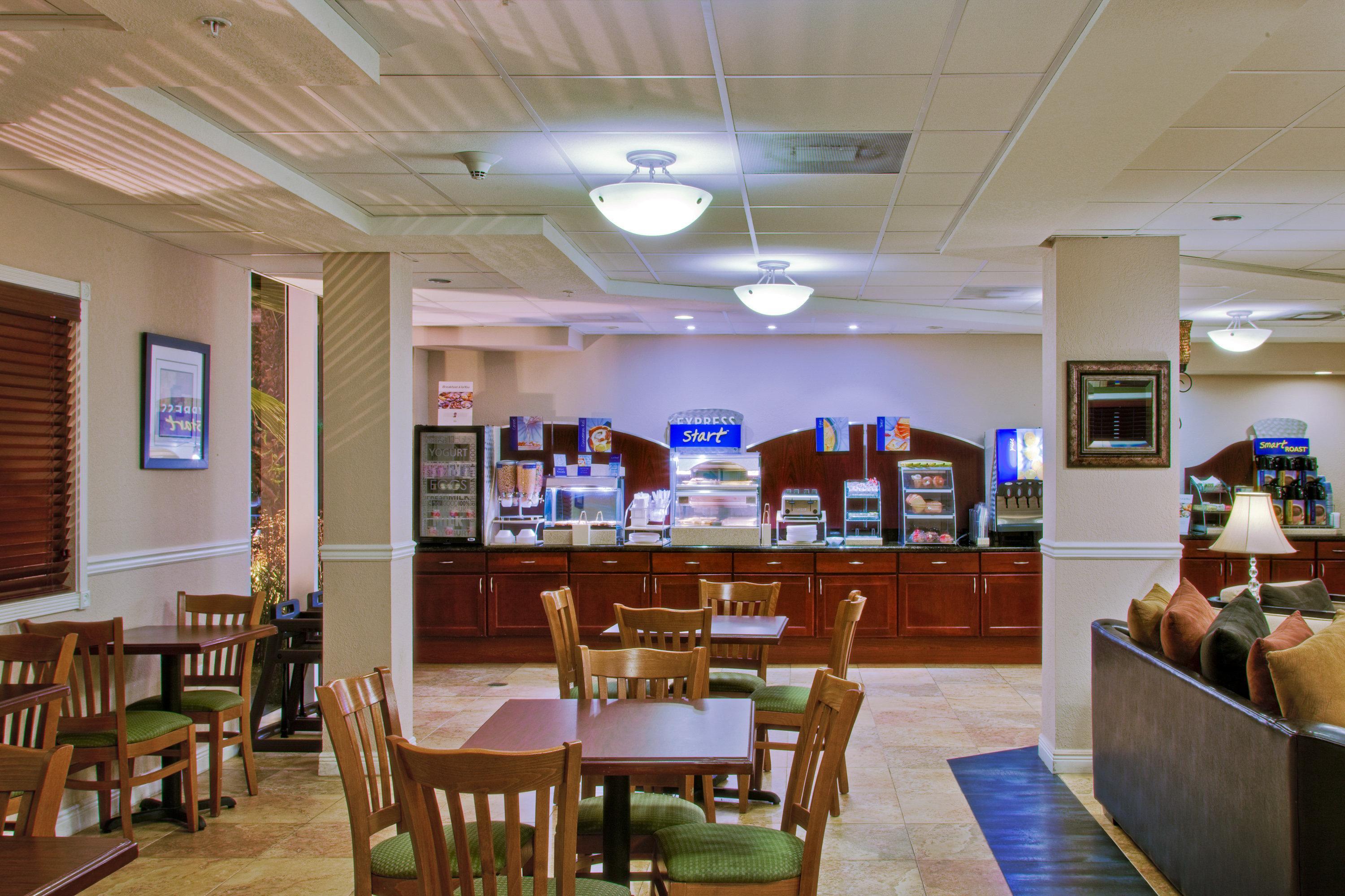 Holiday Inn Express West Palm Beach Metrocentre By Ihg Экстерьер фото